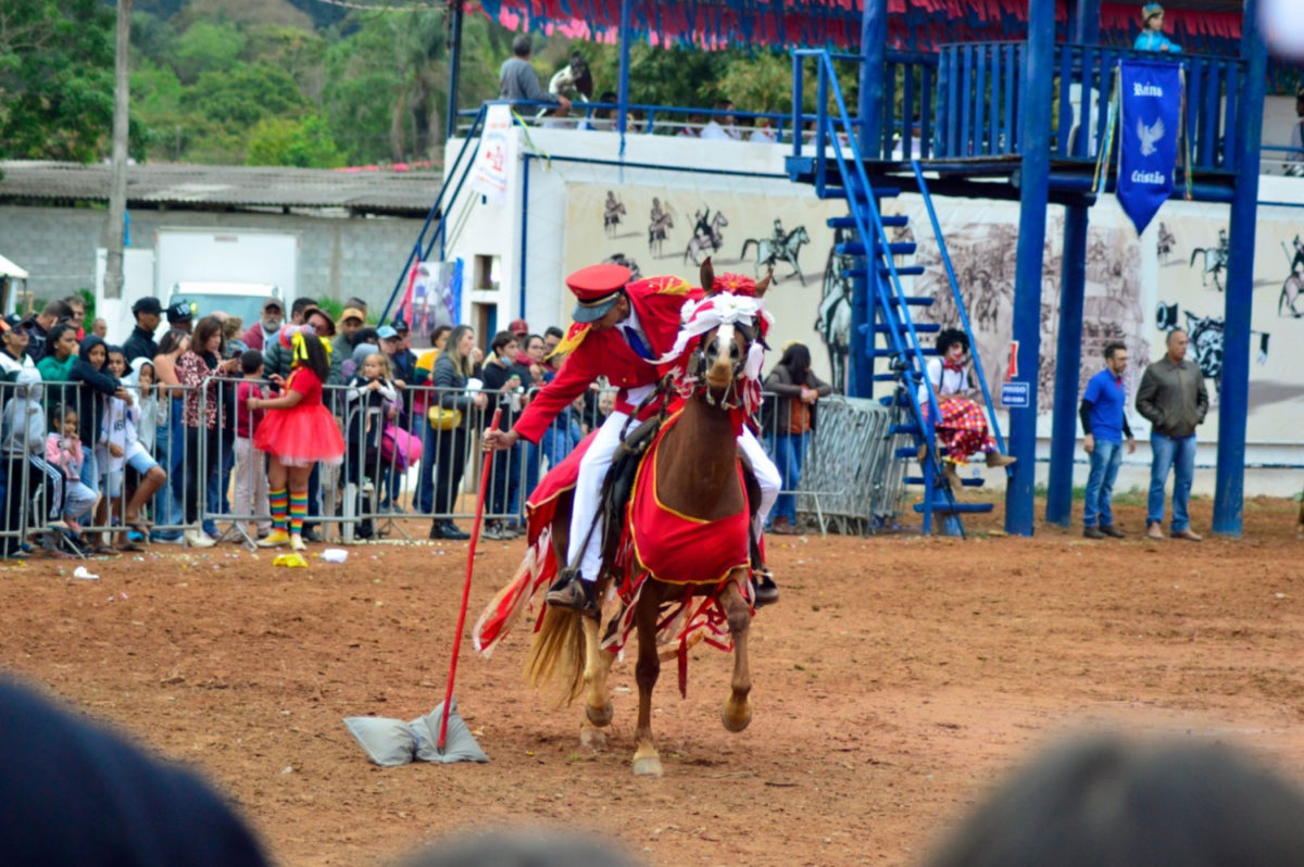 Amarantina Realiza Mais Uma Edi O Da Festa Das Cavalhadas Jornal Voz