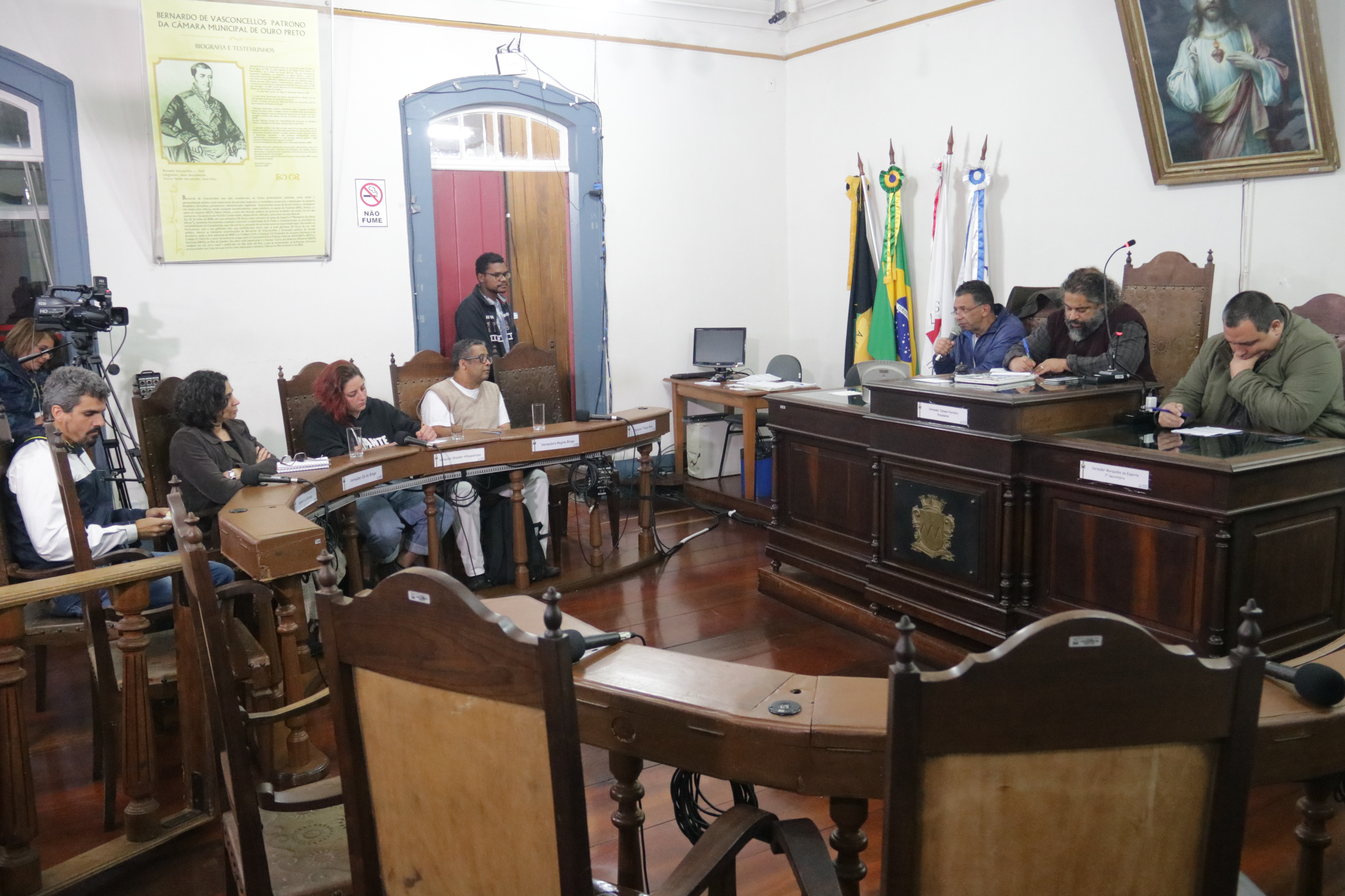 Ouro Preto: vereador da oposição pede vista e transferência de