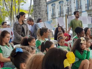 Rede privada prestigiando a Biblioteca na Praça: Centro Educacional Getsemani.Crédito-Divulgação