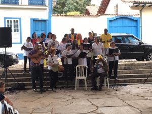 Coral do Recria Vida, apresentando choros e clássicos da MPB. Crédito-Divulgação