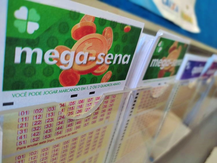 Mega-Sena: ninguém acerta as dezenas e prêmio acumula para R$ 42