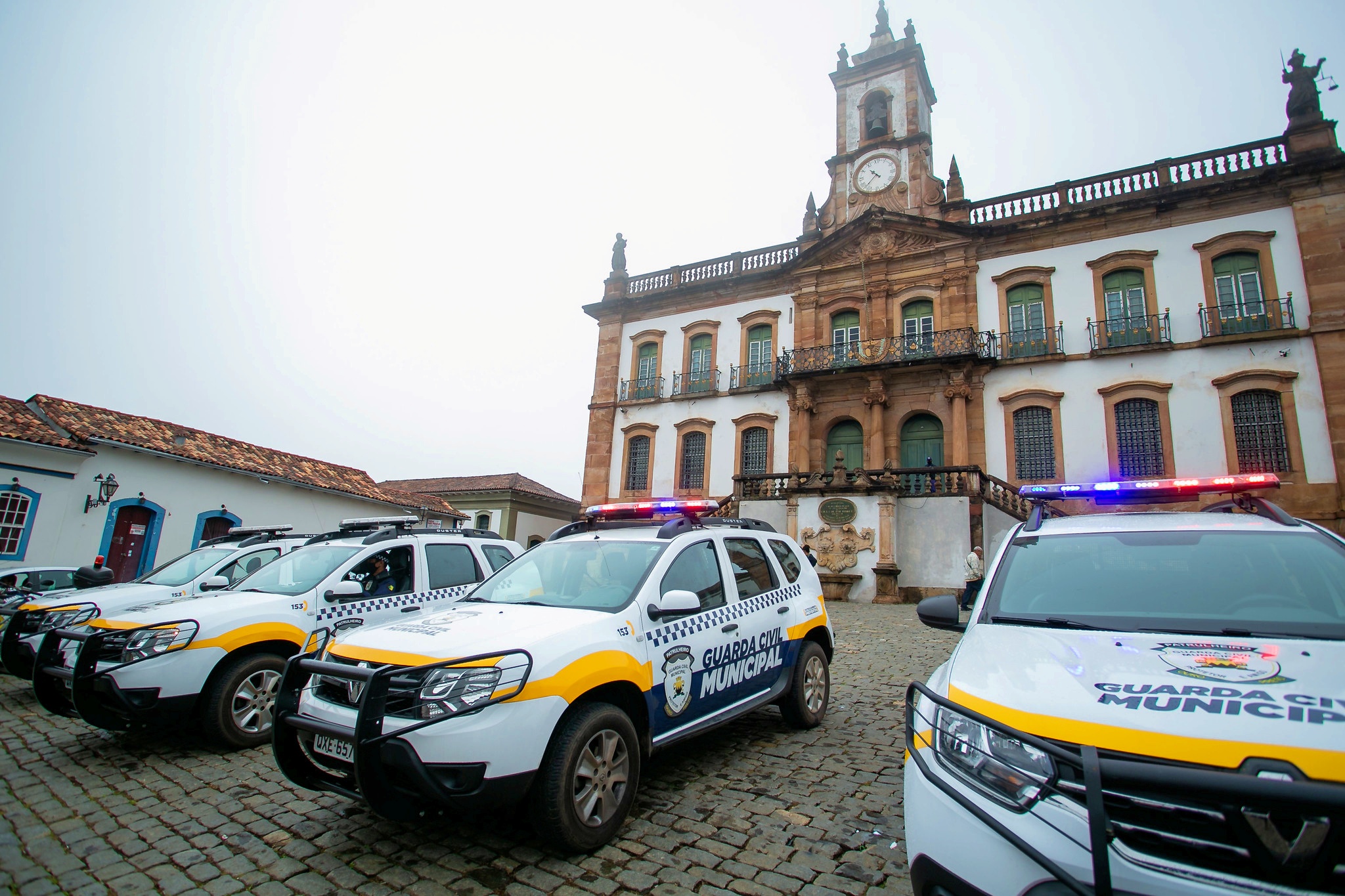 GCM recebe novas viaturas