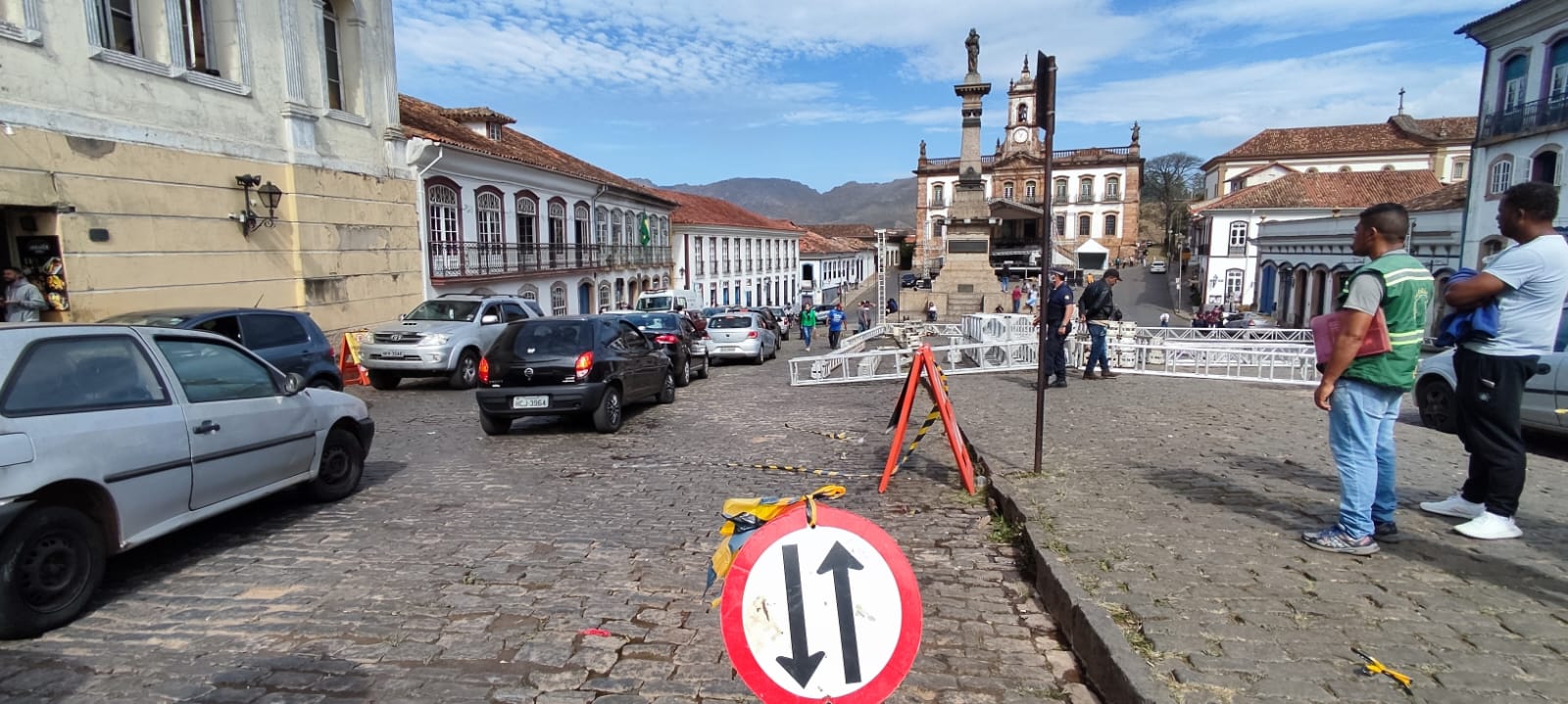 alteracao-transito-praca-tiradentes-ouro-preto