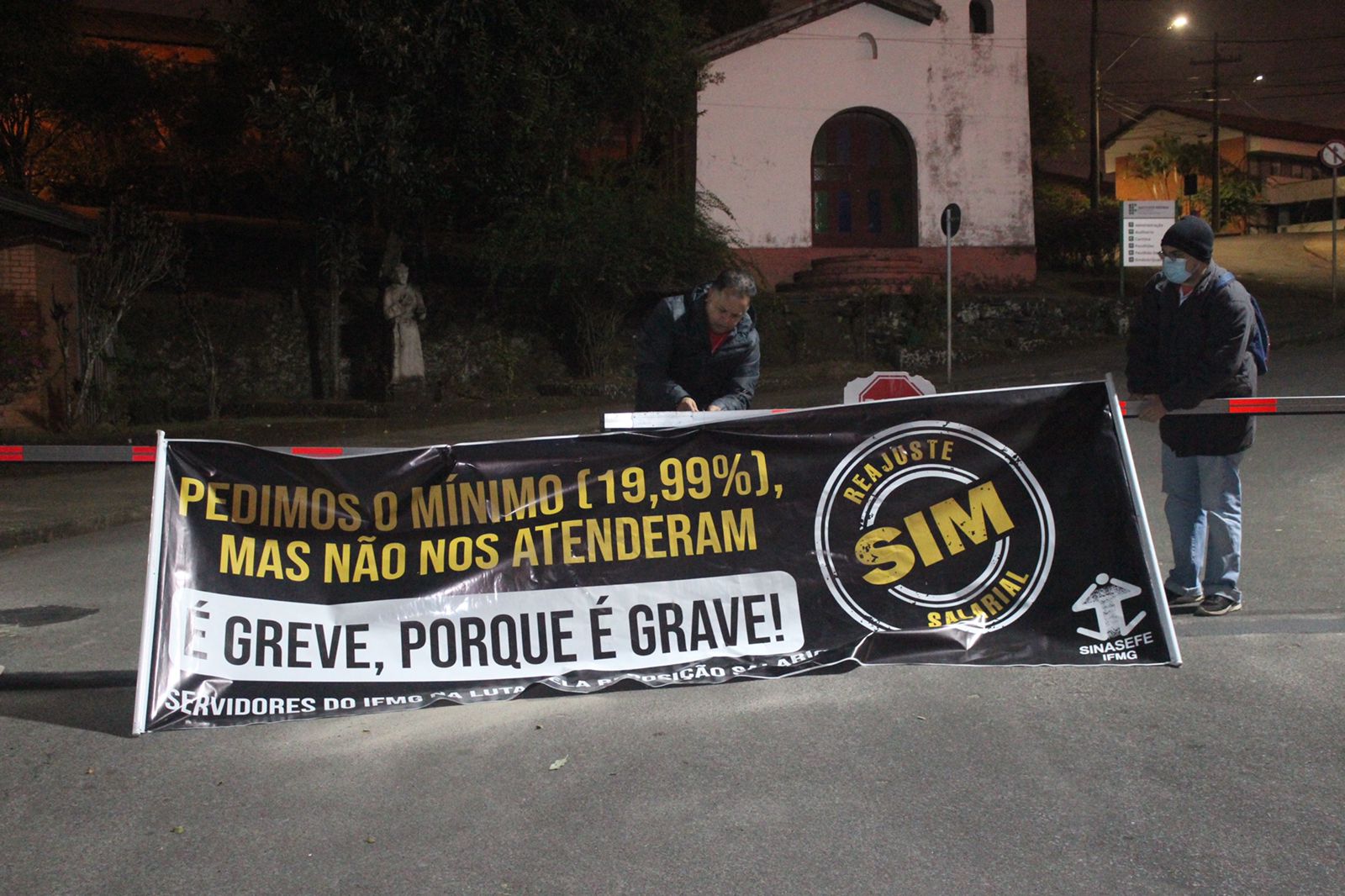 greve-sinasefe-campus-ouro-preto (1)