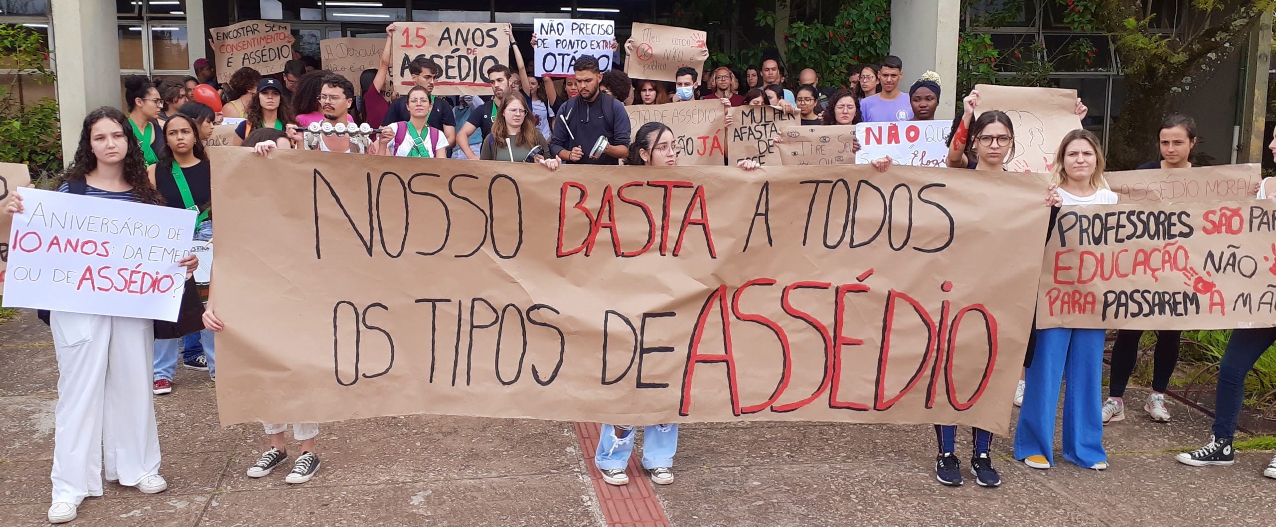 UPE - União Poxorense de Escritores: O VIOLEIRO E A ESTRADA