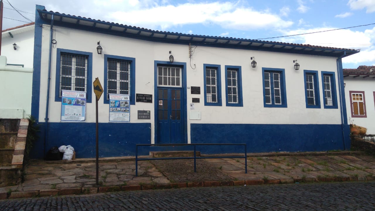 escola-municipal- alfredo-baeta- mais-antigas- ouro-preto