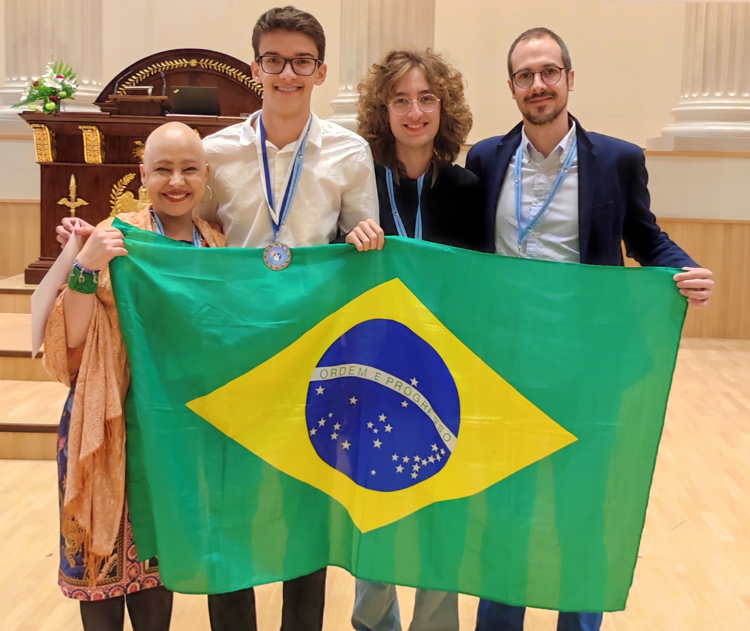 Mineiro é o único estudante da América a conquistar medalha na 32ª  Olimpíada Internacional de Filosofia - Jornal Voz Ativa