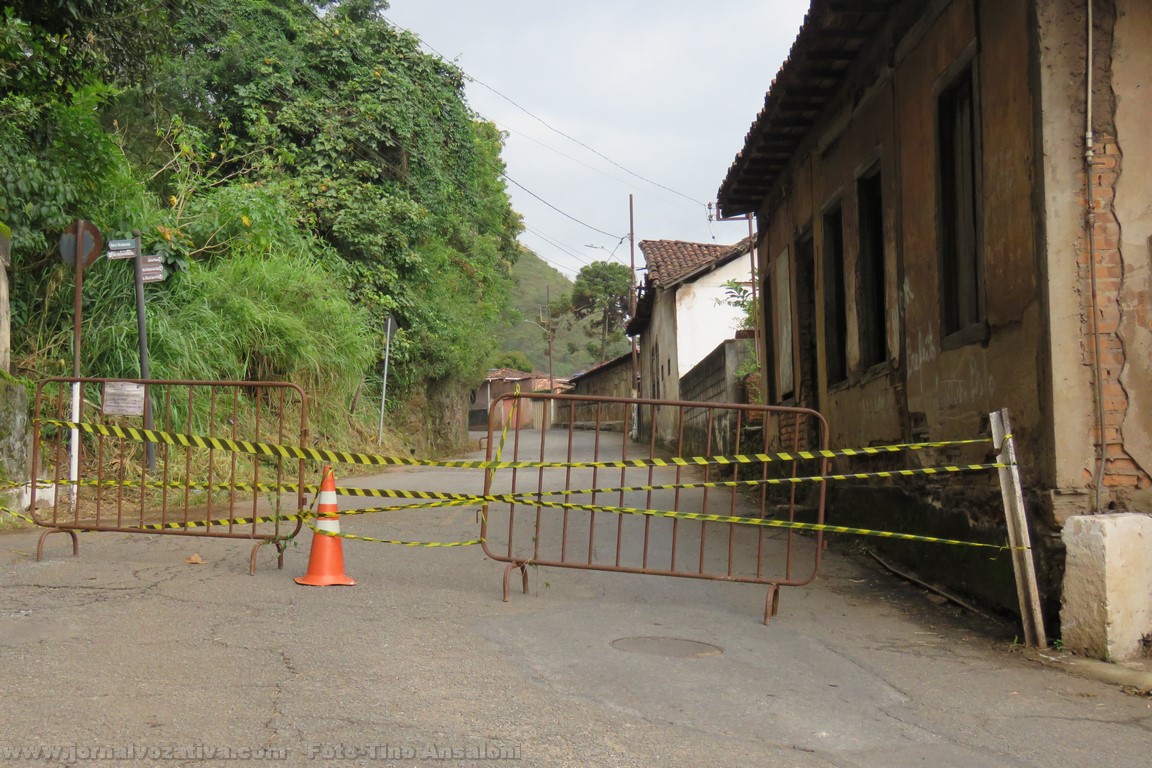 curva-do-vento-em-ouro-preto-mg-fechada-no-sabado-25