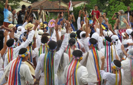 reinado-fe-que-canta-dança-ouro-preto-foto-tino-ansaloni