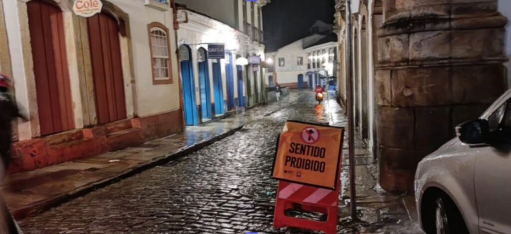 interrupcao-transito-tempo-indeterminado-rua-sao-jose-ouro-preto-mg-01-11-2025